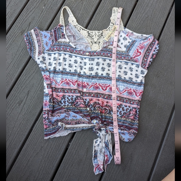 Off Shoulder Boho Tee - Picture 4 of 5